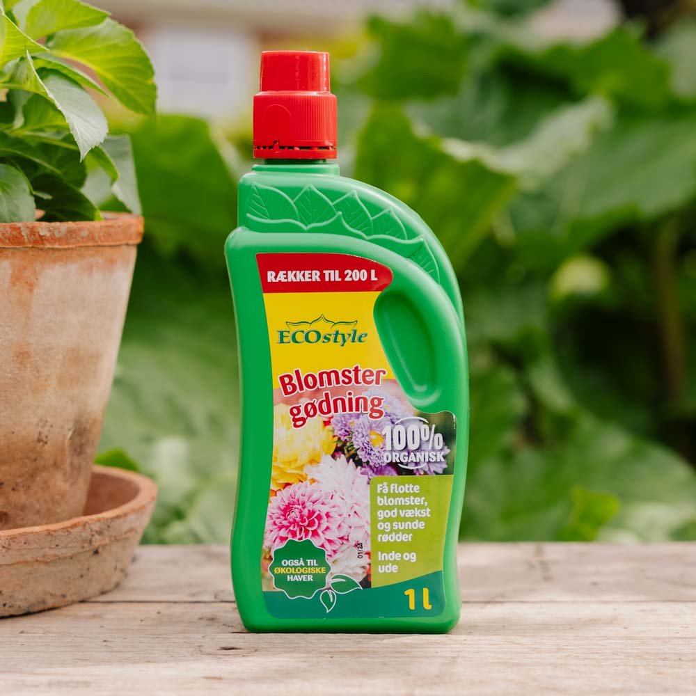 Blumendünger 1L – Dünger und Pflanzenpflege für Ihren Garten