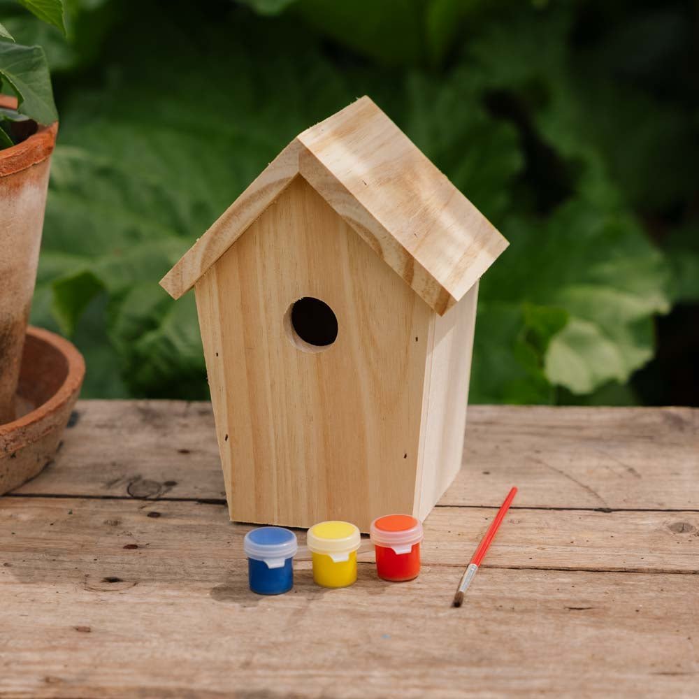 Do it yourself Vogelhaus mit Farbe