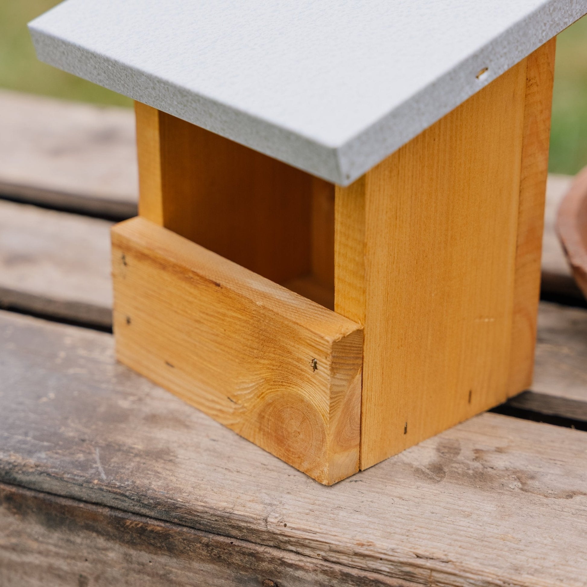 Futterhaus, Rotkehlchen, L: 13 cm B: 17 cm H: 20 cm