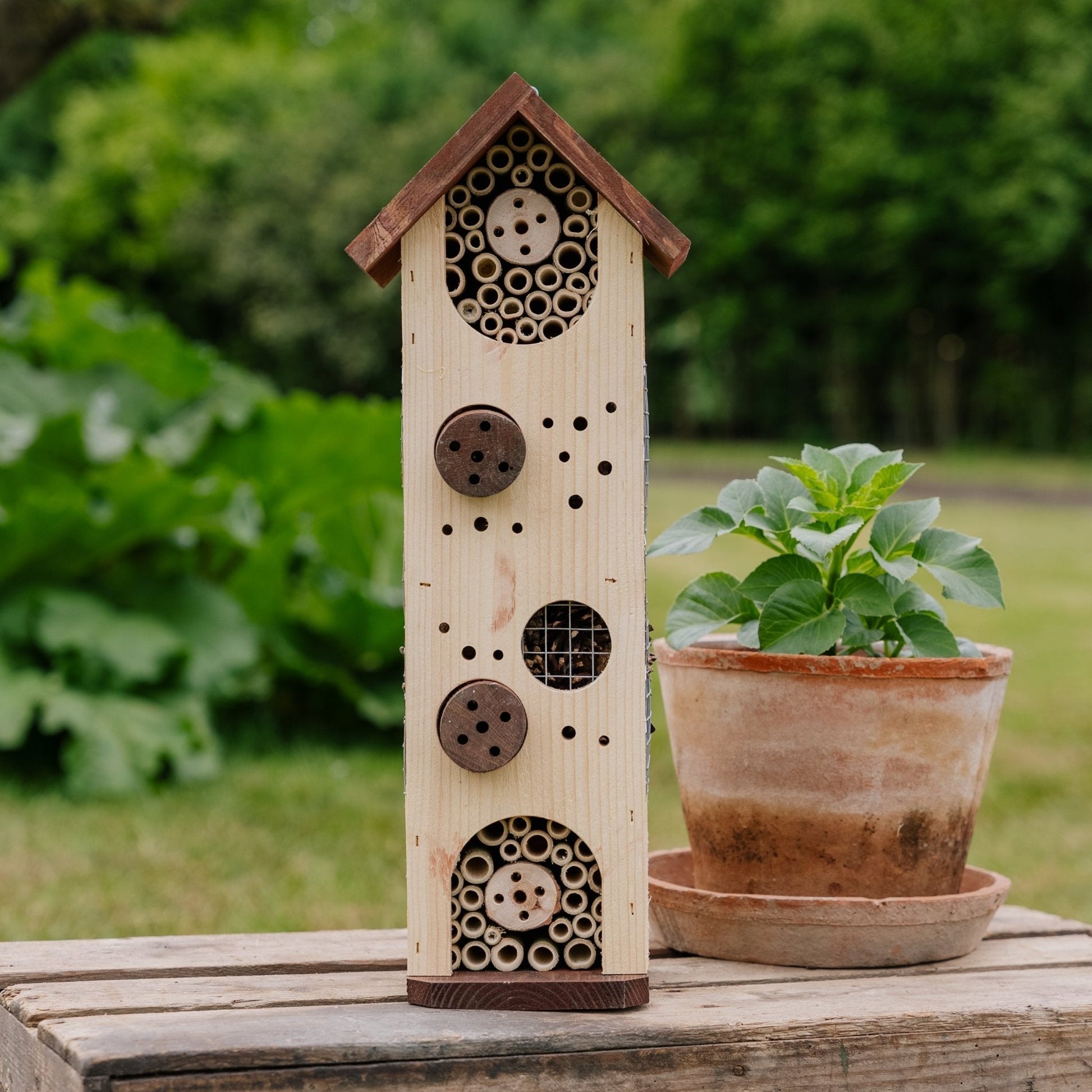 Insektenhotel, Turm, L: 15 cm B: 19 cm H: 52 cm